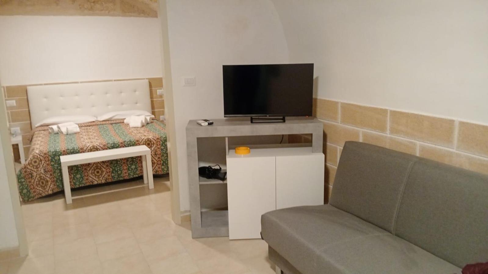 Di Fronzo Guest House A Triggiano Esterno foto